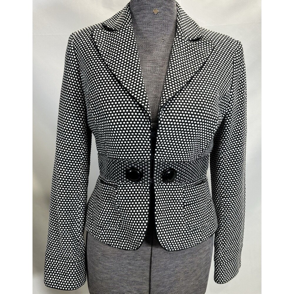 White House/Black Market Black & White Blazer - Women’s Size 6